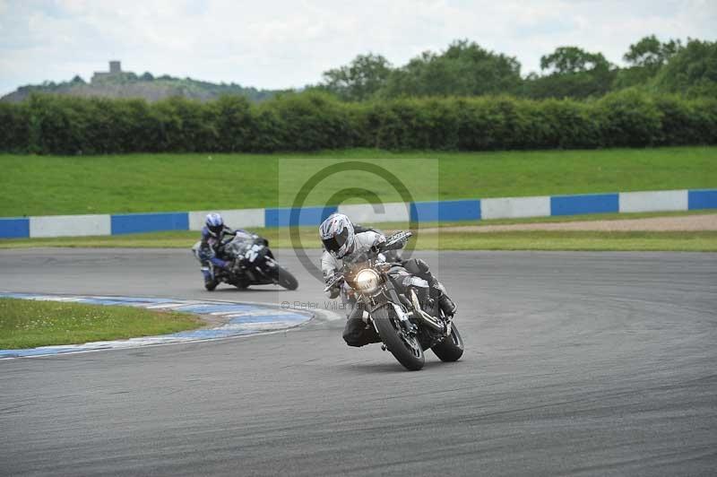 Motorcycle action photographs;donington;donington park leicestershire;donington photographs;event digital images;eventdigitalimages;no limits trackday;peter wileman photography;trackday;trackday digital images;trackday photos