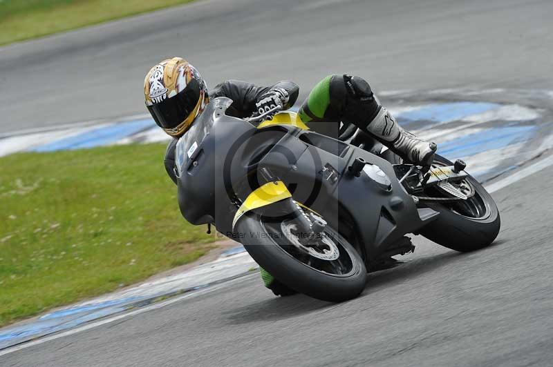 Motorcycle action photographs;donington;donington park leicestershire;donington photographs;event digital images;eventdigitalimages;no limits trackday;peter wileman photography;trackday;trackday digital images;trackday photos