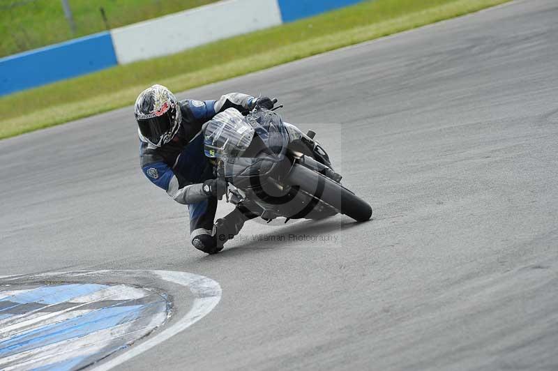 Motorcycle action photographs;donington;donington park leicestershire;donington photographs;event digital images;eventdigitalimages;no limits trackday;peter wileman photography;trackday;trackday digital images;trackday photos