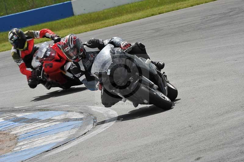 Motorcycle action photographs;donington;donington park leicestershire;donington photographs;event digital images;eventdigitalimages;no limits trackday;peter wileman photography;trackday;trackday digital images;trackday photos
