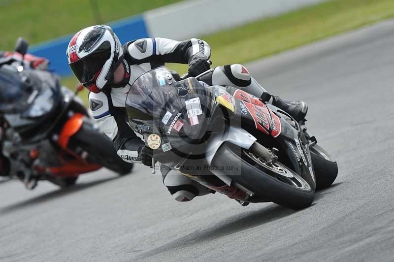 Motorcycle action photographs;donington;donington park leicestershire;donington photographs;event digital images;eventdigitalimages;no limits trackday;peter wileman photography;trackday;trackday digital images;trackday photos