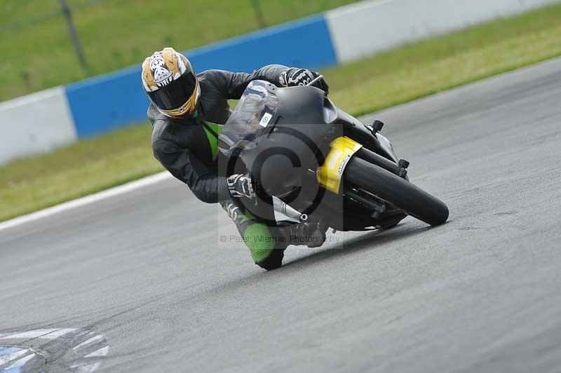 Motorcycle action photographs;donington;donington park leicestershire;donington photographs;event digital images;eventdigitalimages;no limits trackday;peter wileman photography;trackday;trackday digital images;trackday photos