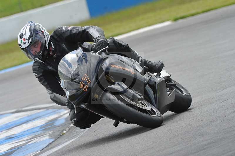 Motorcycle action photographs;donington;donington park leicestershire;donington photographs;event digital images;eventdigitalimages;no limits trackday;peter wileman photography;trackday;trackday digital images;trackday photos