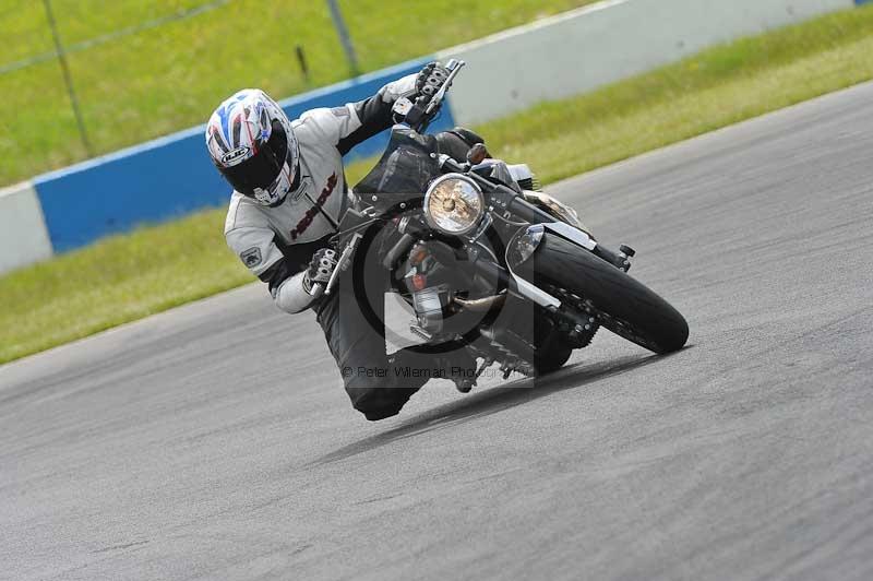 Motorcycle action photographs;donington;donington park leicestershire;donington photographs;event digital images;eventdigitalimages;no limits trackday;peter wileman photography;trackday;trackday digital images;trackday photos