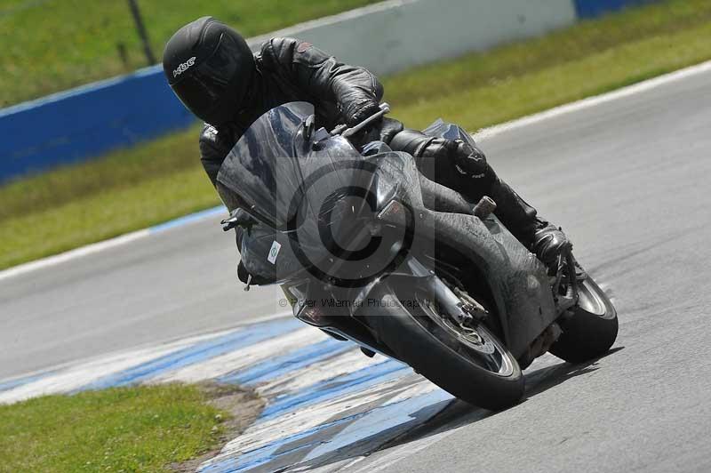 Motorcycle action photographs;donington;donington park leicestershire;donington photographs;event digital images;eventdigitalimages;no limits trackday;peter wileman photography;trackday;trackday digital images;trackday photos