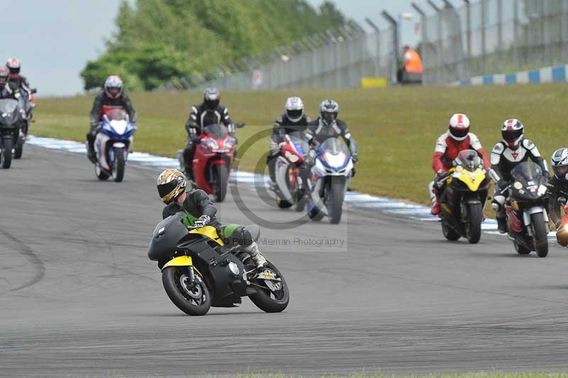 Motorcycle action photographs;donington;donington park leicestershire;donington photographs;event digital images;eventdigitalimages;no limits trackday;peter wileman photography;trackday;trackday digital images;trackday photos