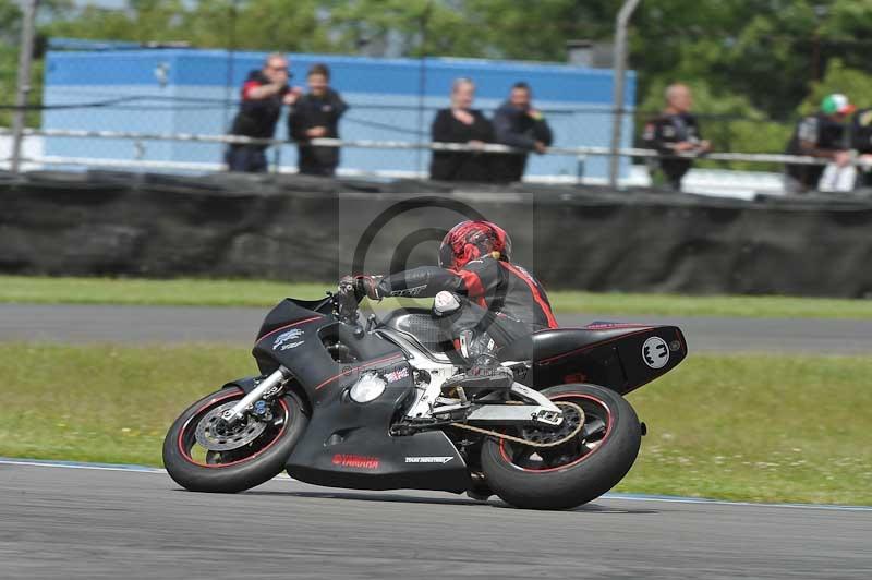 Motorcycle action photographs;donington;donington park leicestershire;donington photographs;event digital images;eventdigitalimages;no limits trackday;peter wileman photography;trackday;trackday digital images;trackday photos
