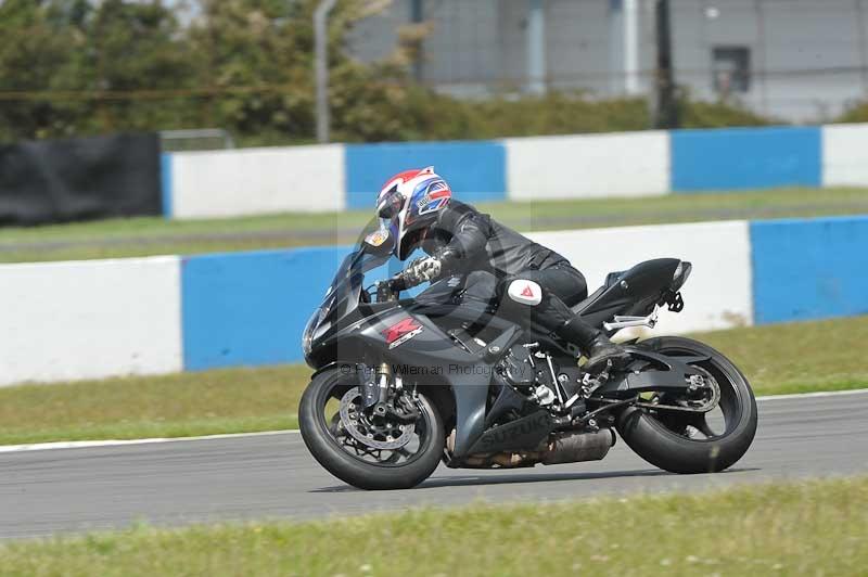 Motorcycle action photographs;donington;donington park leicestershire;donington photographs;event digital images;eventdigitalimages;no limits trackday;peter wileman photography;trackday;trackday digital images;trackday photos