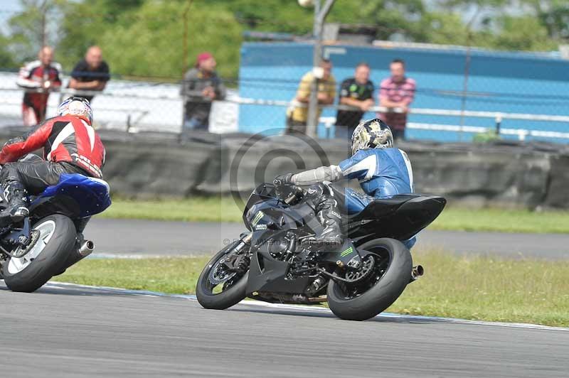 Motorcycle action photographs;donington;donington park leicestershire;donington photographs;event digital images;eventdigitalimages;no limits trackday;peter wileman photography;trackday;trackday digital images;trackday photos