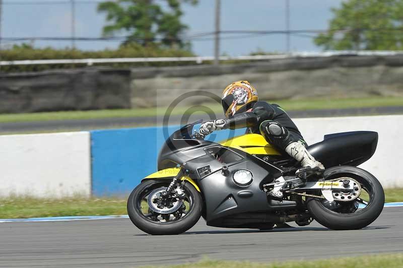 Motorcycle action photographs;donington;donington park leicestershire;donington photographs;event digital images;eventdigitalimages;no limits trackday;peter wileman photography;trackday;trackday digital images;trackday photos