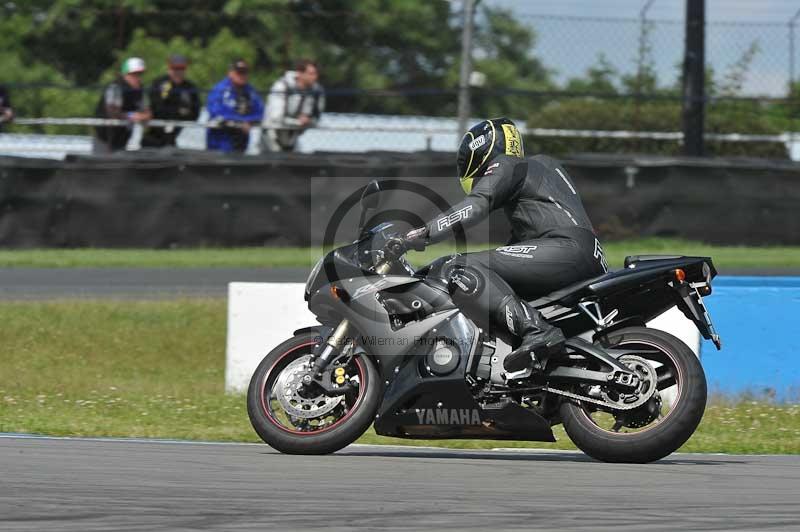 Motorcycle action photographs;donington;donington park leicestershire;donington photographs;event digital images;eventdigitalimages;no limits trackday;peter wileman photography;trackday;trackday digital images;trackday photos