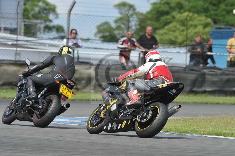 Motorcycle action photographs;donington;donington park leicestershire;donington photographs;event digital images;eventdigitalimages;no limits trackday;peter wileman photography;trackday;trackday digital images;trackday photos