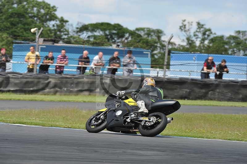 Motorcycle action photographs;donington;donington park leicestershire;donington photographs;event digital images;eventdigitalimages;no limits trackday;peter wileman photography;trackday;trackday digital images;trackday photos