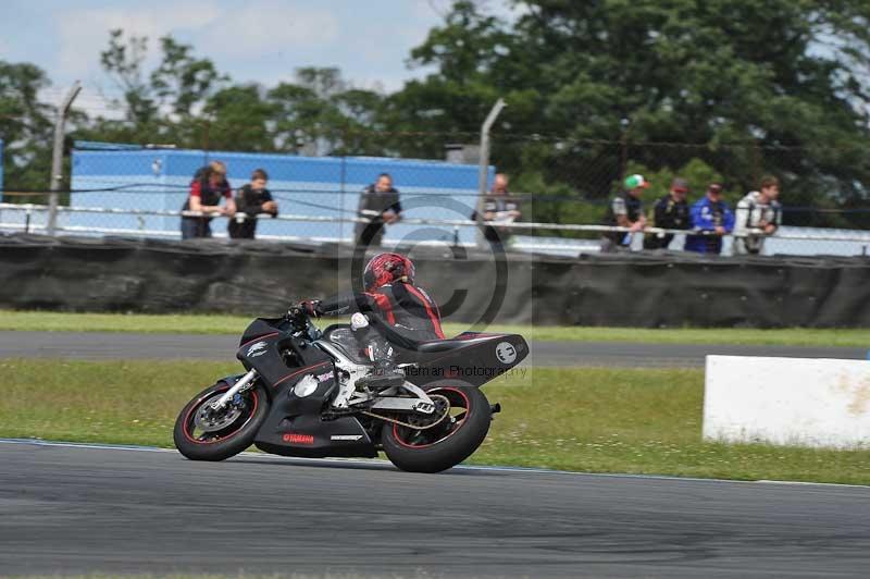 Motorcycle action photographs;donington;donington park leicestershire;donington photographs;event digital images;eventdigitalimages;no limits trackday;peter wileman photography;trackday;trackday digital images;trackday photos