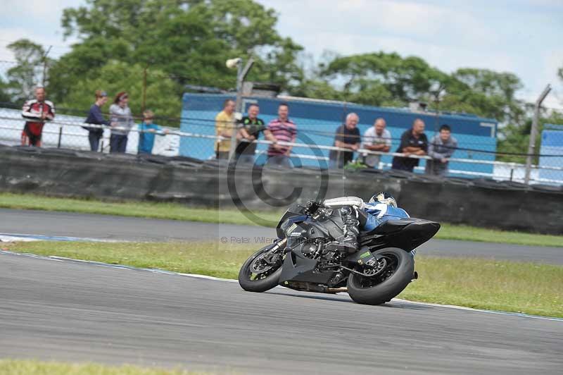 Motorcycle action photographs;donington;donington park leicestershire;donington photographs;event digital images;eventdigitalimages;no limits trackday;peter wileman photography;trackday;trackday digital images;trackday photos