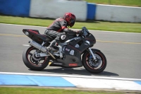 Motorcycle-action-photographs;donington;donington-park-leicestershire;donington-photographs;event-digital-images;eventdigitalimages;no-limits-trackday;peter-wileman-photography;trackday;trackday-digital-images;trackday-photos