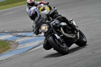 Motorcycle-action-photographs;donington;donington-park-leicestershire;donington-photographs;event-digital-images;eventdigitalimages;no-limits-trackday;peter-wileman-photography;trackday;trackday-digital-images;trackday-photos