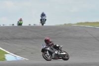 Motorcycle-action-photographs;donington;donington-park-leicestershire;donington-photographs;event-digital-images;eventdigitalimages;no-limits-trackday;peter-wileman-photography;trackday;trackday-digital-images;trackday-photos