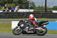 Motorcycle-action-photographs;donington;donington-park-leicestershire;donington-photographs;event-digital-images;eventdigitalimages;no-limits-trackday;peter-wileman-photography;trackday;trackday-digital-images;trackday-photos