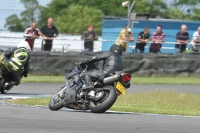 Motorcycle-action-photographs;donington;donington-park-leicestershire;donington-photographs;event-digital-images;eventdigitalimages;no-limits-trackday;peter-wileman-photography;trackday;trackday-digital-images;trackday-photos