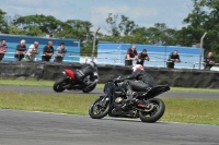 Motorcycle-action-photographs;donington;donington-park-leicestershire;donington-photographs;event-digital-images;eventdigitalimages;no-limits-trackday;peter-wileman-photography;trackday;trackday-digital-images;trackday-photos
