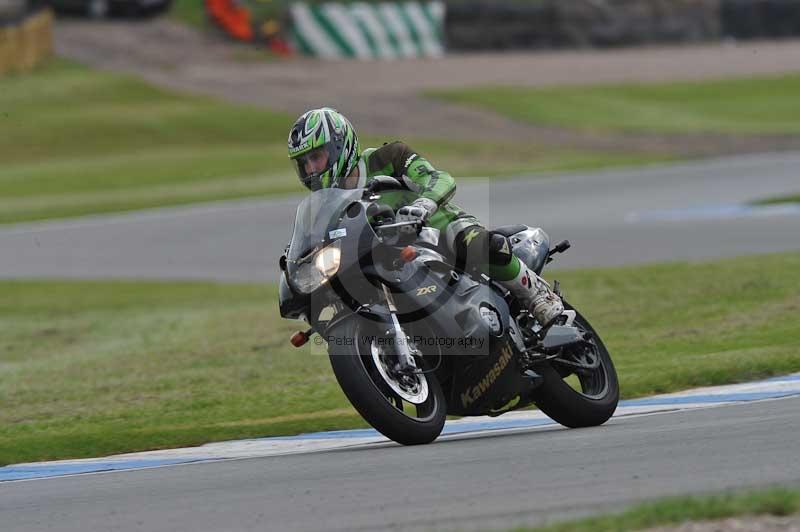 Motorcycle action photographs;donington;donington park leicestershire;donington photographs;event digital images;eventdigitalimages;no limits trackday;peter wileman photography;trackday;trackday digital images;trackday photos