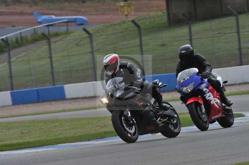Motorcycle action photographs;donington;donington park leicestershire;donington photographs;event digital images;eventdigitalimages;no limits trackday;peter wileman photography;trackday;trackday digital images;trackday photos