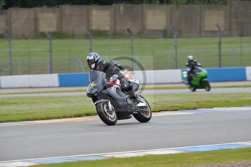 Motorcycle action photographs;donington;donington park leicestershire;donington photographs;event digital images;eventdigitalimages;no limits trackday;peter wileman photography;trackday;trackday digital images;trackday photos