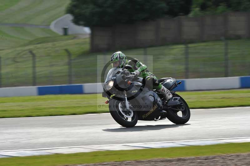 Motorcycle action photographs;donington;donington park leicestershire;donington photographs;event digital images;eventdigitalimages;no limits trackday;peter wileman photography;trackday;trackday digital images;trackday photos