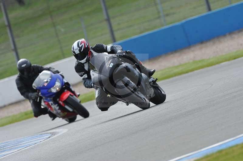 Motorcycle action photographs;donington;donington park leicestershire;donington photographs;event digital images;eventdigitalimages;no limits trackday;peter wileman photography;trackday;trackday digital images;trackday photos