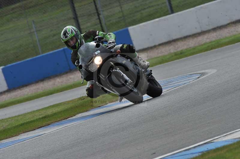 Motorcycle action photographs;donington;donington park leicestershire;donington photographs;event digital images;eventdigitalimages;no limits trackday;peter wileman photography;trackday;trackday digital images;trackday photos