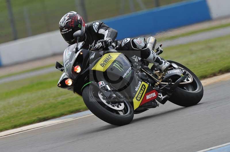 Motorcycle action photographs;donington;donington park leicestershire;donington photographs;event digital images;eventdigitalimages;no limits trackday;peter wileman photography;trackday;trackday digital images;trackday photos