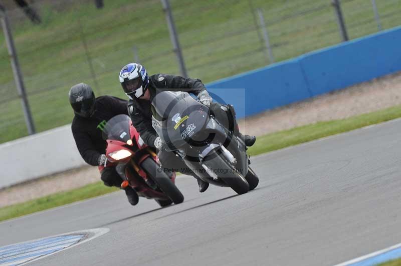 Motorcycle action photographs;donington;donington park leicestershire;donington photographs;event digital images;eventdigitalimages;no limits trackday;peter wileman photography;trackday;trackday digital images;trackday photos
