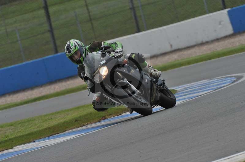 Motorcycle action photographs;donington;donington park leicestershire;donington photographs;event digital images;eventdigitalimages;no limits trackday;peter wileman photography;trackday;trackday digital images;trackday photos