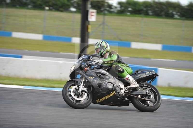 Motorcycle action photographs;donington;donington park leicestershire;donington photographs;event digital images;eventdigitalimages;no limits trackday;peter wileman photography;trackday;trackday digital images;trackday photos