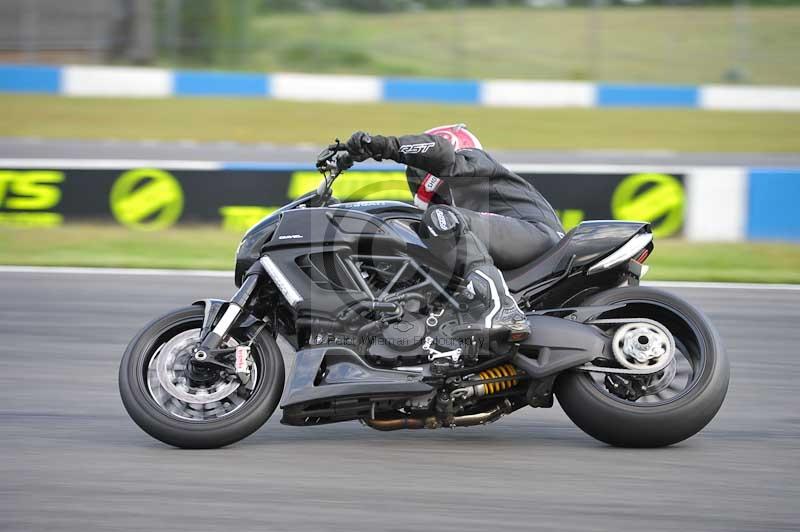 Motorcycle action photographs;donington;donington park leicestershire;donington photographs;event digital images;eventdigitalimages;no limits trackday;peter wileman photography;trackday;trackday digital images;trackday photos