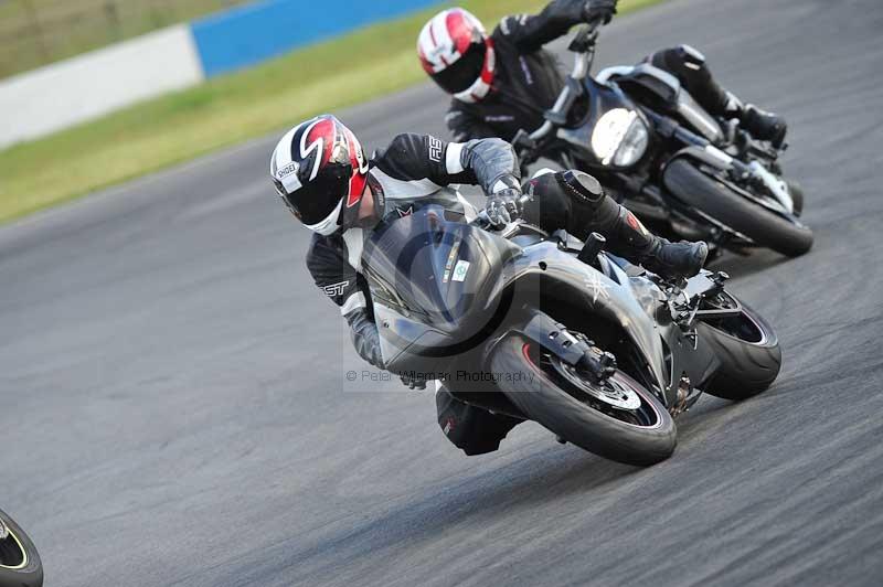 Motorcycle action photographs;donington;donington park leicestershire;donington photographs;event digital images;eventdigitalimages;no limits trackday;peter wileman photography;trackday;trackday digital images;trackday photos