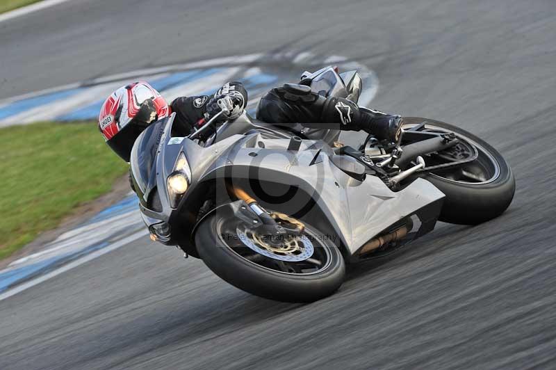 Motorcycle action photographs;donington;donington park leicestershire;donington photographs;event digital images;eventdigitalimages;no limits trackday;peter wileman photography;trackday;trackday digital images;trackday photos