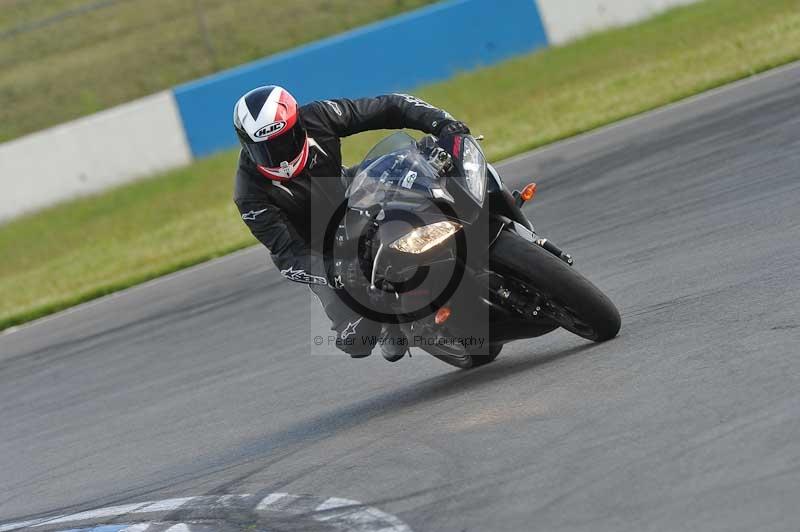 Motorcycle action photographs;donington;donington park leicestershire;donington photographs;event digital images;eventdigitalimages;no limits trackday;peter wileman photography;trackday;trackday digital images;trackday photos