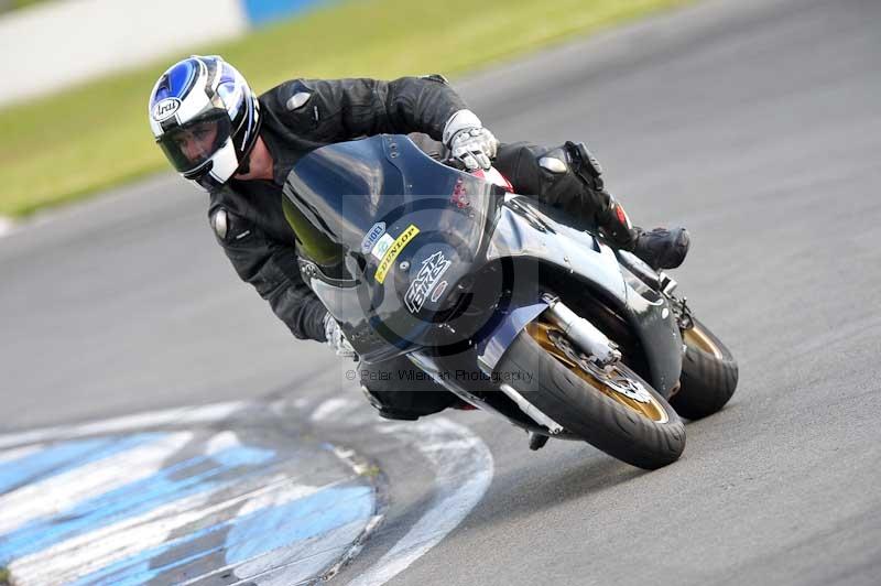 Motorcycle action photographs;donington;donington park leicestershire;donington photographs;event digital images;eventdigitalimages;no limits trackday;peter wileman photography;trackday;trackday digital images;trackday photos