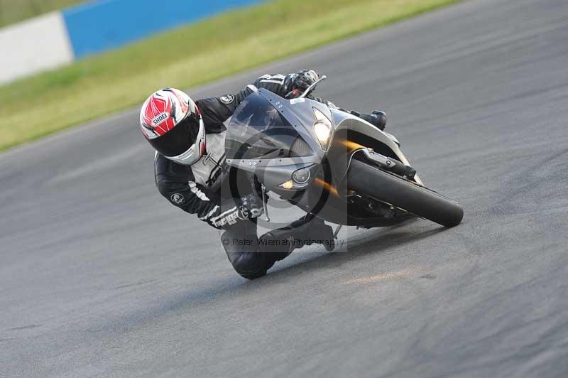 Motorcycle action photographs;donington;donington park leicestershire;donington photographs;event digital images;eventdigitalimages;no limits trackday;peter wileman photography;trackday;trackday digital images;trackday photos