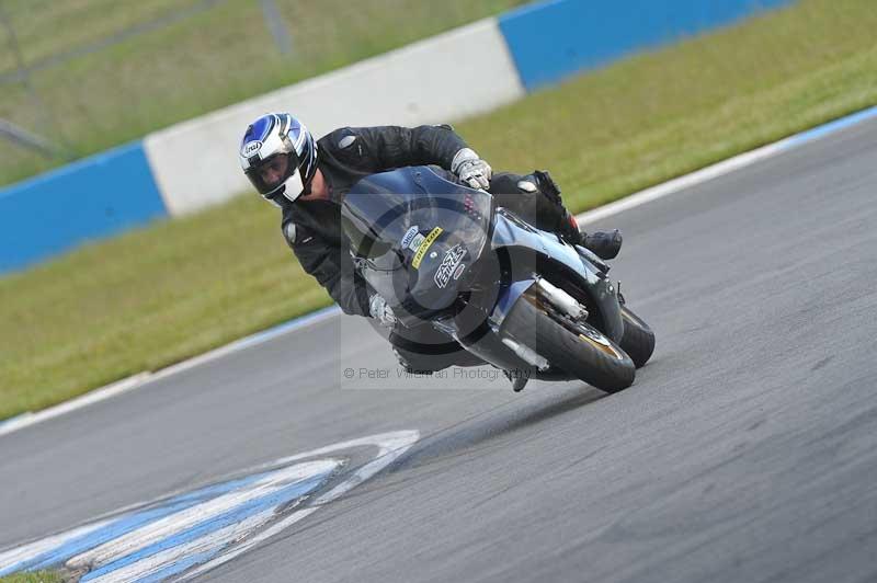 Motorcycle action photographs;donington;donington park leicestershire;donington photographs;event digital images;eventdigitalimages;no limits trackday;peter wileman photography;trackday;trackday digital images;trackday photos