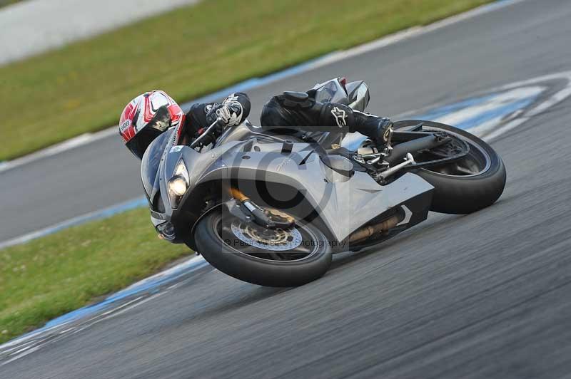 Motorcycle action photographs;donington;donington park leicestershire;donington photographs;event digital images;eventdigitalimages;no limits trackday;peter wileman photography;trackday;trackday digital images;trackday photos