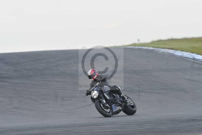 Motorcycle action photographs;donington;donington park leicestershire;donington photographs;event digital images;eventdigitalimages;no limits trackday;peter wileman photography;trackday;trackday digital images;trackday photos