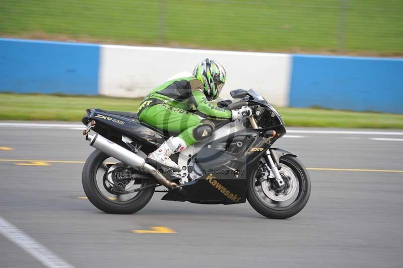 Motorcycle action photographs;donington;donington park leicestershire;donington photographs;event digital images;eventdigitalimages;no limits trackday;peter wileman photography;trackday;trackday digital images;trackday photos