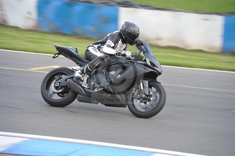 Motorcycle action photographs;donington;donington park leicestershire;donington photographs;event digital images;eventdigitalimages;no limits trackday;peter wileman photography;trackday;trackday digital images;trackday photos