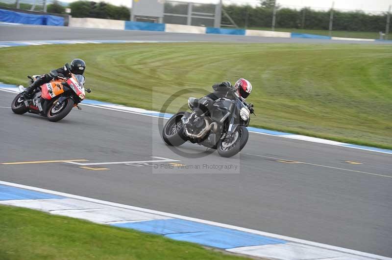 Motorcycle action photographs;donington;donington park leicestershire;donington photographs;event digital images;eventdigitalimages;no limits trackday;peter wileman photography;trackday;trackday digital images;trackday photos