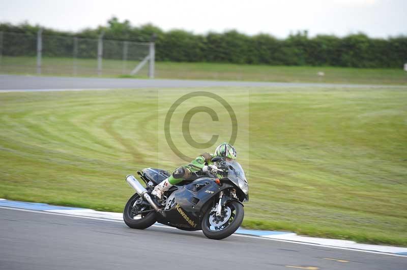 Motorcycle action photographs;donington;donington park leicestershire;donington photographs;event digital images;eventdigitalimages;no limits trackday;peter wileman photography;trackday;trackday digital images;trackday photos