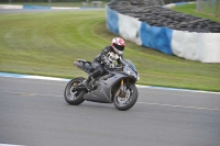 Motorcycle-action-photographs;donington;donington-park-leicestershire;donington-photographs;event-digital-images;eventdigitalimages;no-limits-trackday;peter-wileman-photography;trackday;trackday-digital-images;trackday-photos