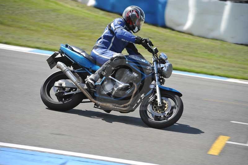 Motorcycle action photographs;donington;donington park leicestershire;donington photographs;event digital images;eventdigitalimages;no limits trackday;peter wileman photography;trackday;trackday digital images;trackday photos